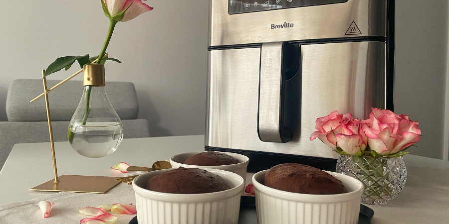 Rețetă brownie fără gluten, lactoză și zahăr adăugat la airfryer Breville Halo Air XL by Flavia Hirișcău