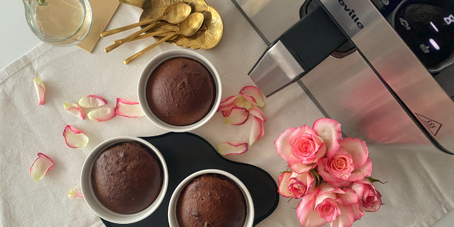 Rețetă brownie fără gluten, lactoză și zahăr adăugat la airfryer Breville Halo Air XL by Flavia Hirișcău